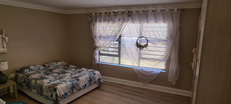 5 Bedroom Property for Sale in Kathu Northern Cape